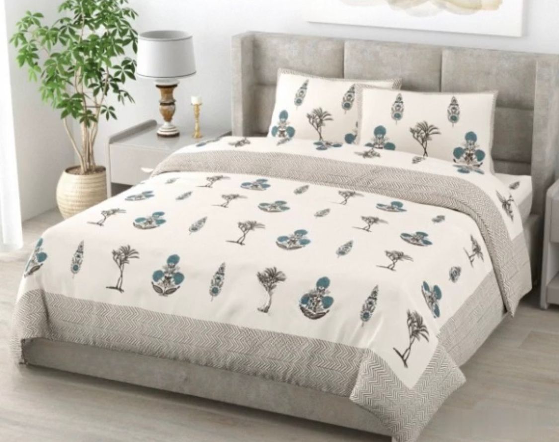 Pure Cotton Printed Bedsheet with 2 Reversible Pillow Covers, 108X108 inches