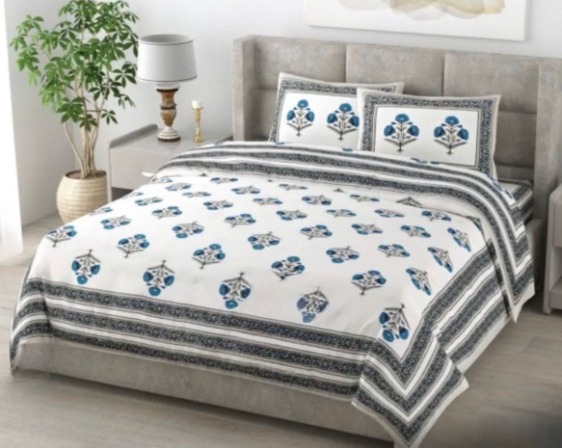 Pure Cotton Printed Bedsheet with 2 Reversible Pillow Covers, 108X108 inches