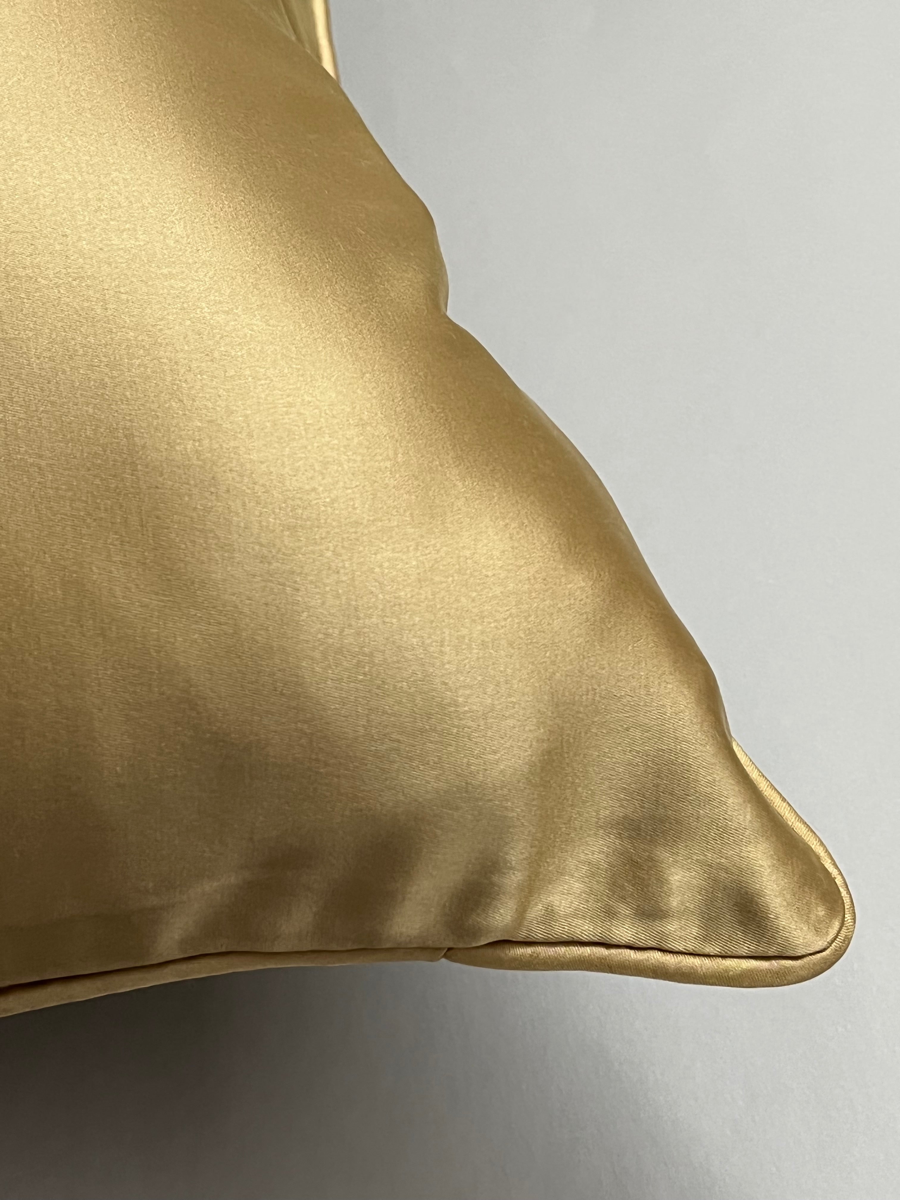 Luxurious Gold & Brown Cushion Cover 18x18 inches