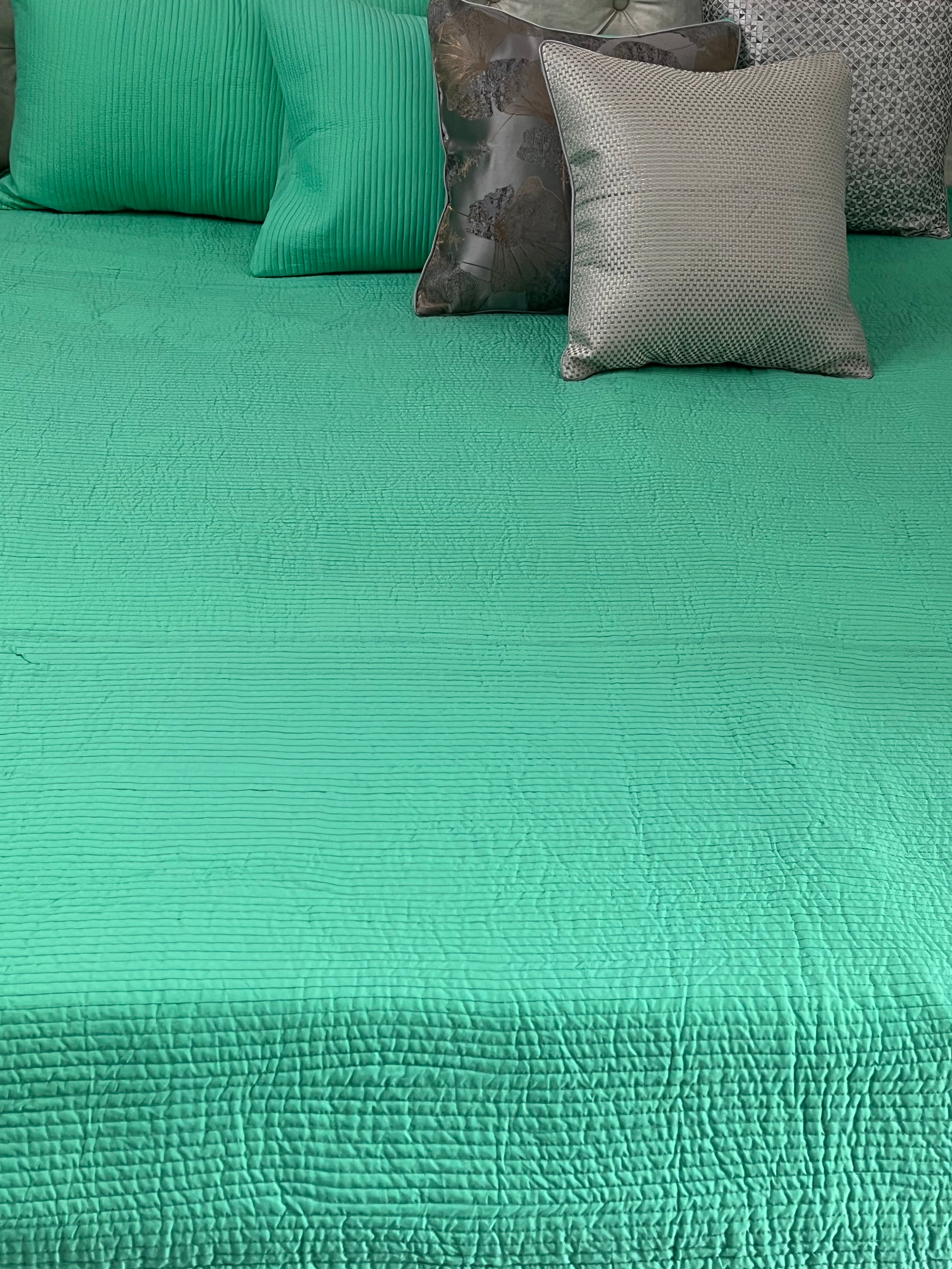 Sea Green Super King Size 100% Pure Cotton Luxurious Quilted Bedspread 108x108 inches