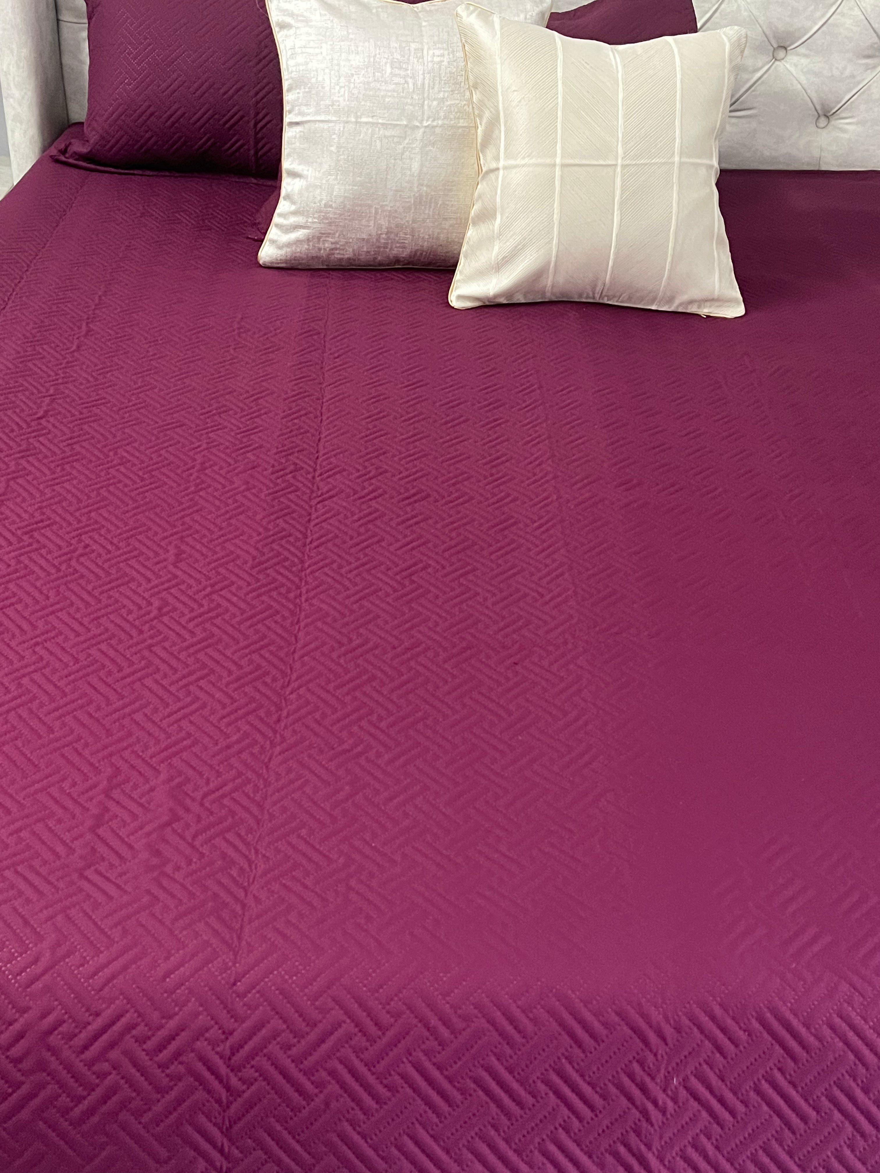 Wine Ultrasonic King Size Bedspread 90x100 Inches