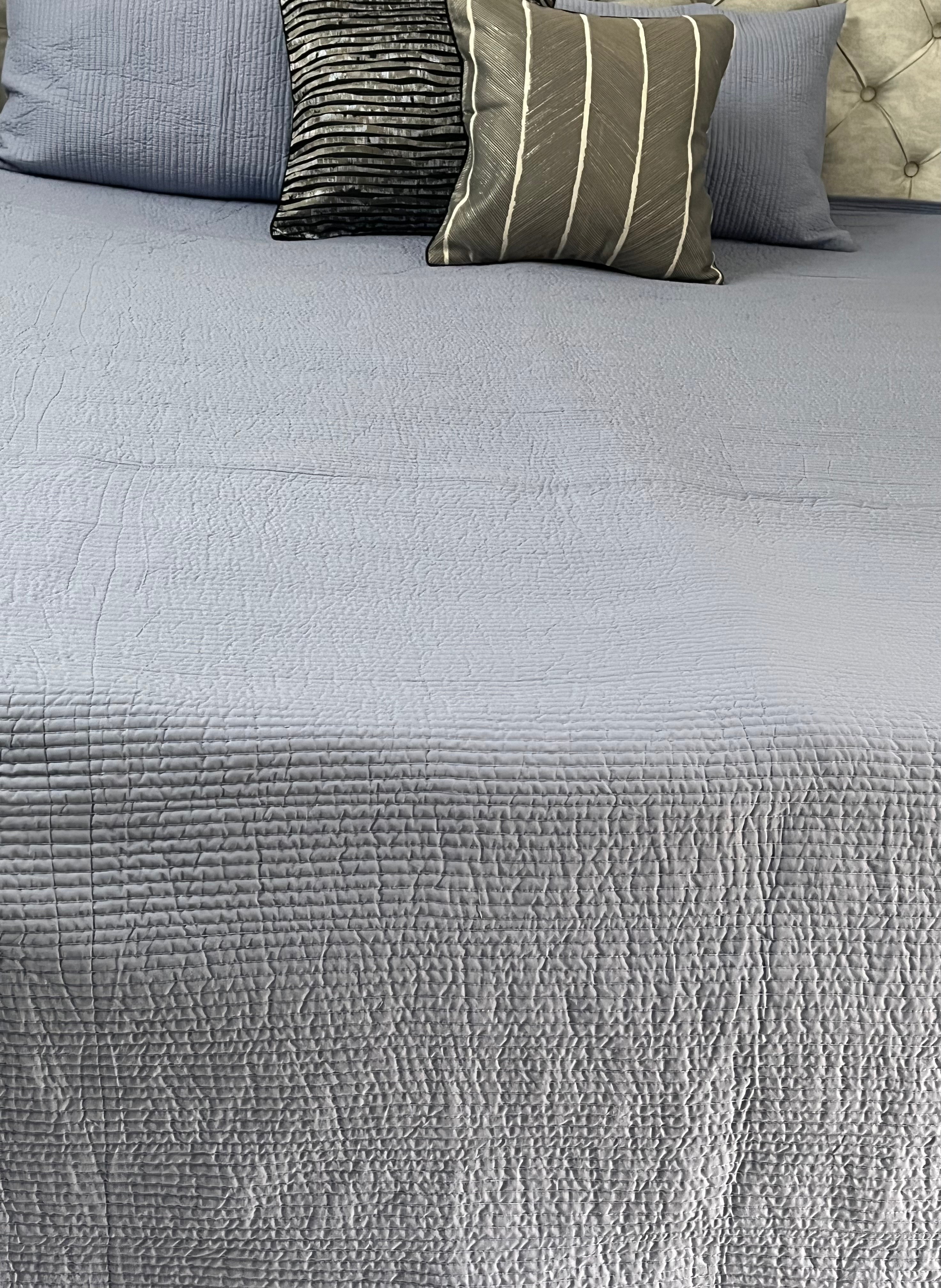 Grey Super King Size 100% Pure Cotton Luxurious Quilted Bedspread 108x108 Inches