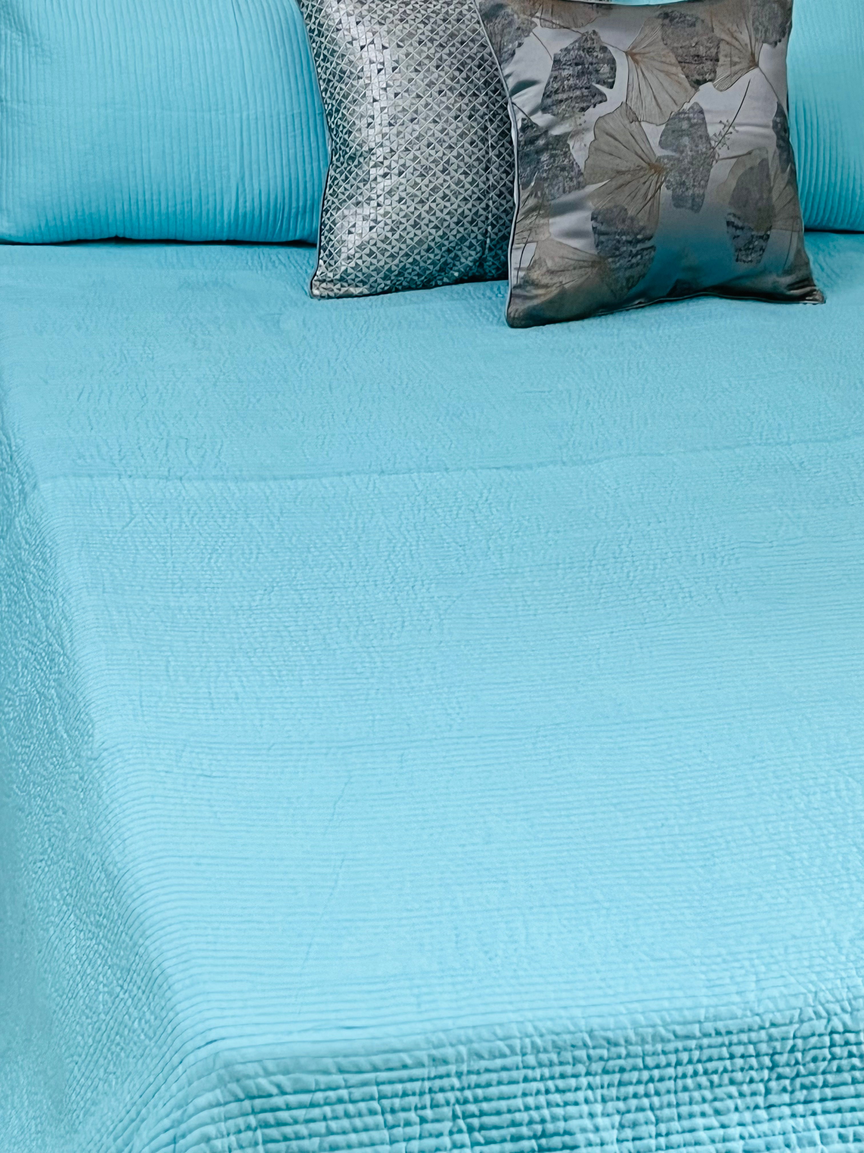 Light Aqua Blue Super King Size 100% Pure Cotton Luxurious Quilted Bedspread 108x108 inches