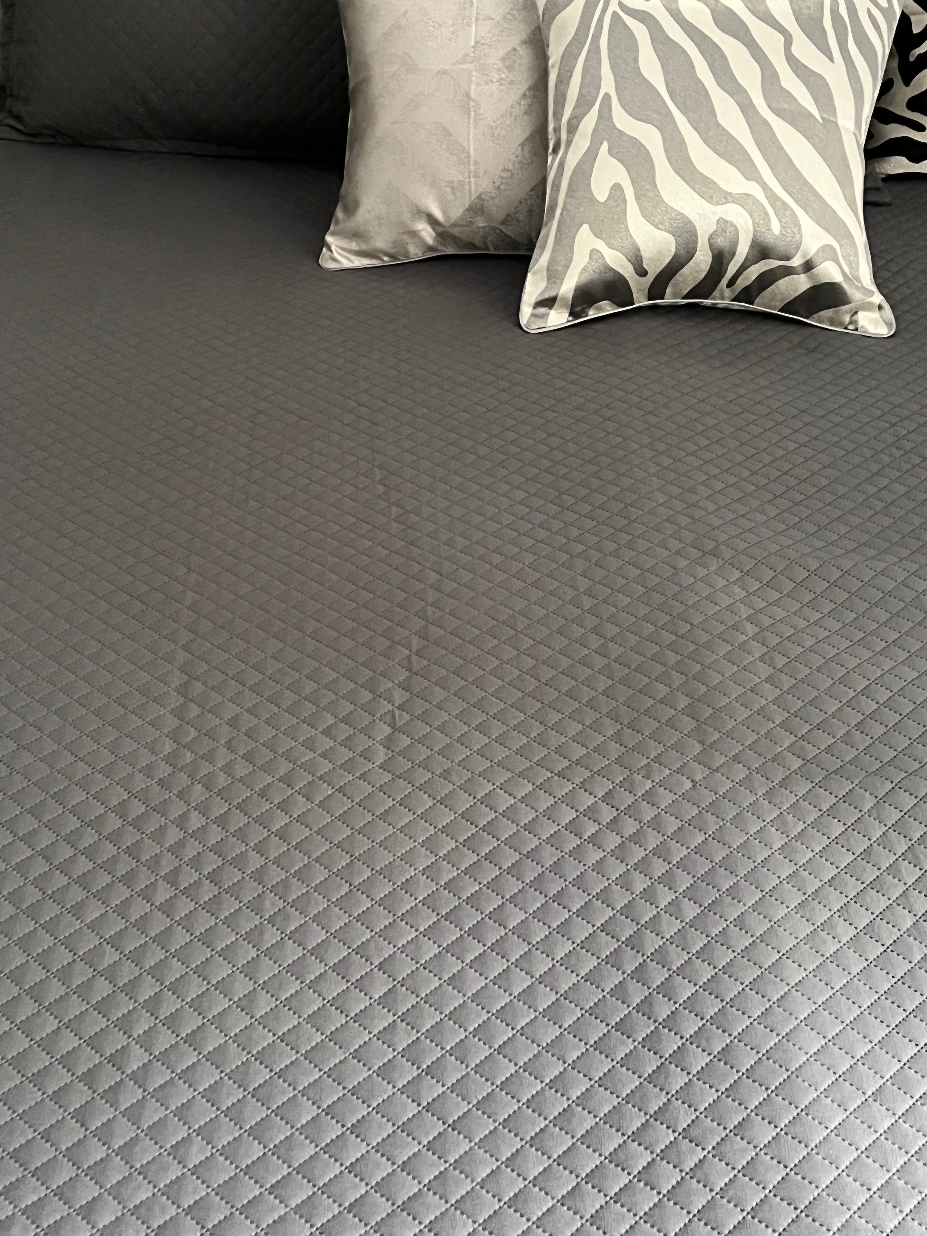 Dark Grey Ultrasonic King Size Bedspread 90x100 Inches