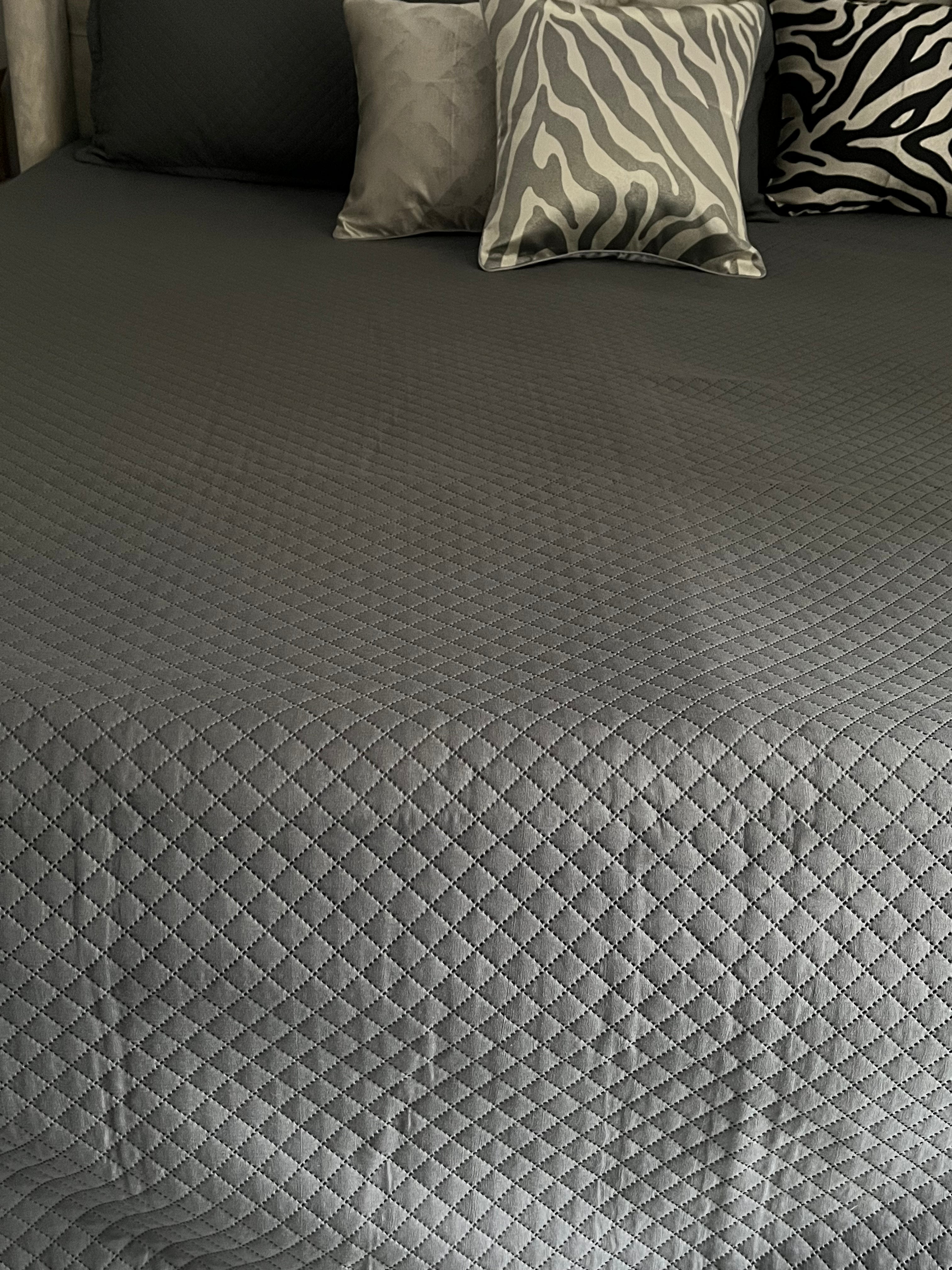 Dark Grey Ultrasonic King Size Bedspread 90x100 Inches